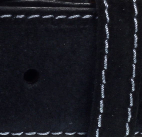 Detalle piel cinturón ante negro
