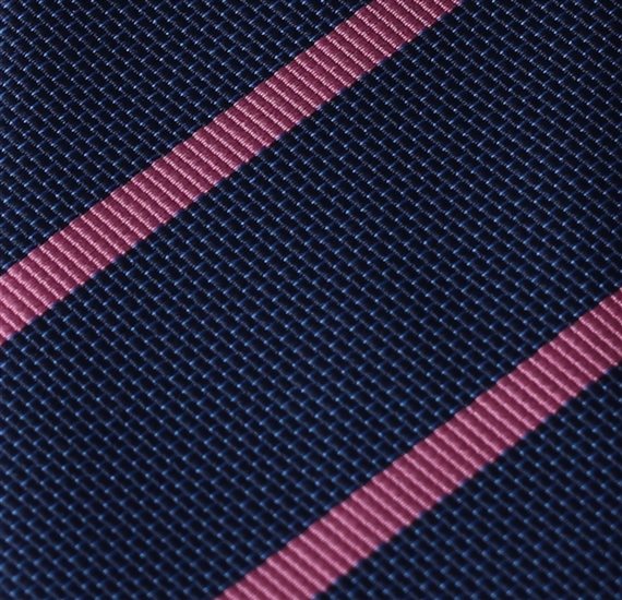 Detalle tejido corbata de niño Tintín 173