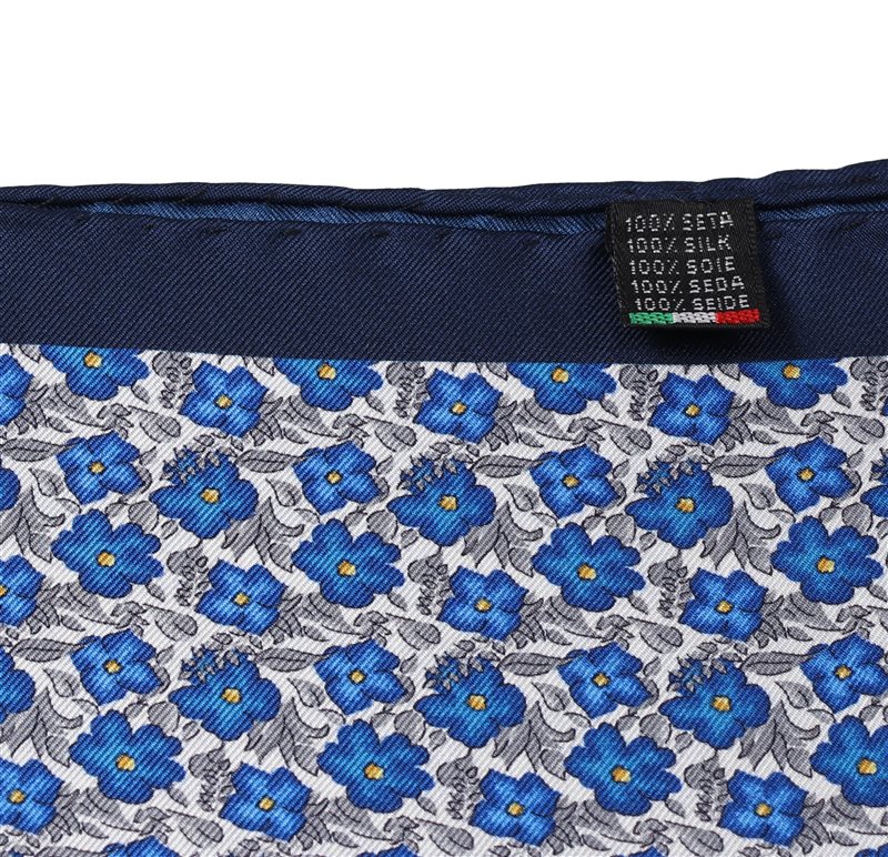 Detalle tejido pañuelo bolsillo