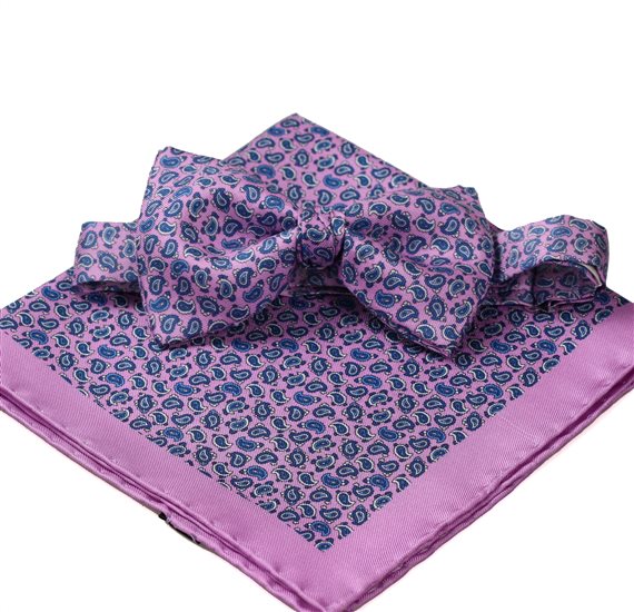 Pajarita y Pañuelo seda rosa con Paisley azul