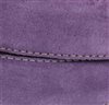 Detalle de piel cinturón de ante morado