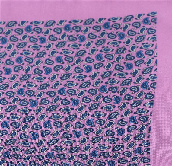 Pañuelo de bolsillo seda rosa con Paisley azul Detalle