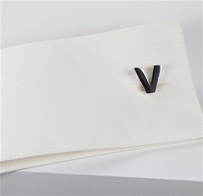 Buchstaben-Manschettenknöpfe V