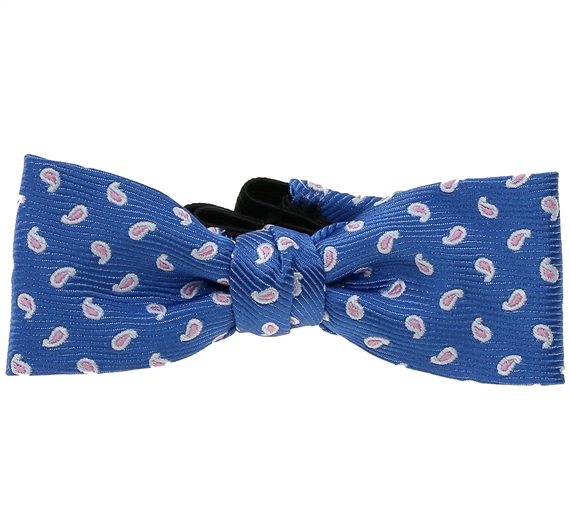 Babyblaue Fliege mit rosa Kaschmir