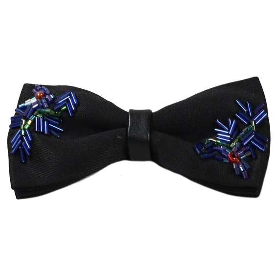 Schwarze Fliege mit Strass-Stickerei